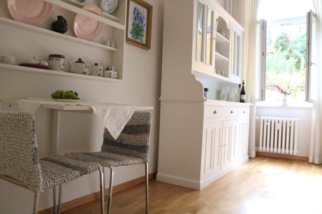 Retro Big Apartment With Two Balconies And Lift Karlovy Vary Dış mekan fotoğraf
